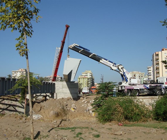 Araç & yaya Köprüsü - Karşıyaka / İzmir
